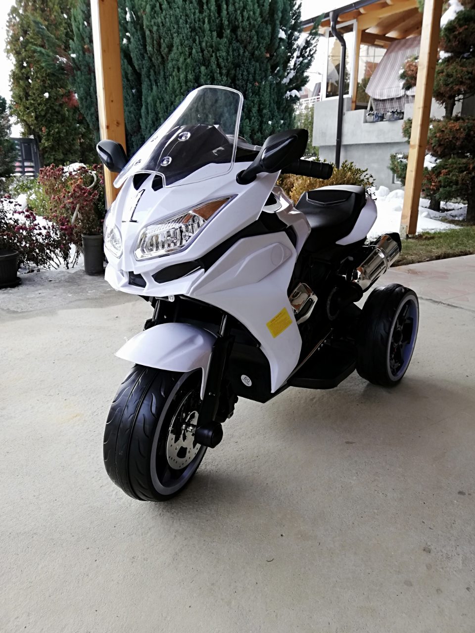DECIJI MOTOR SR1200 BELI