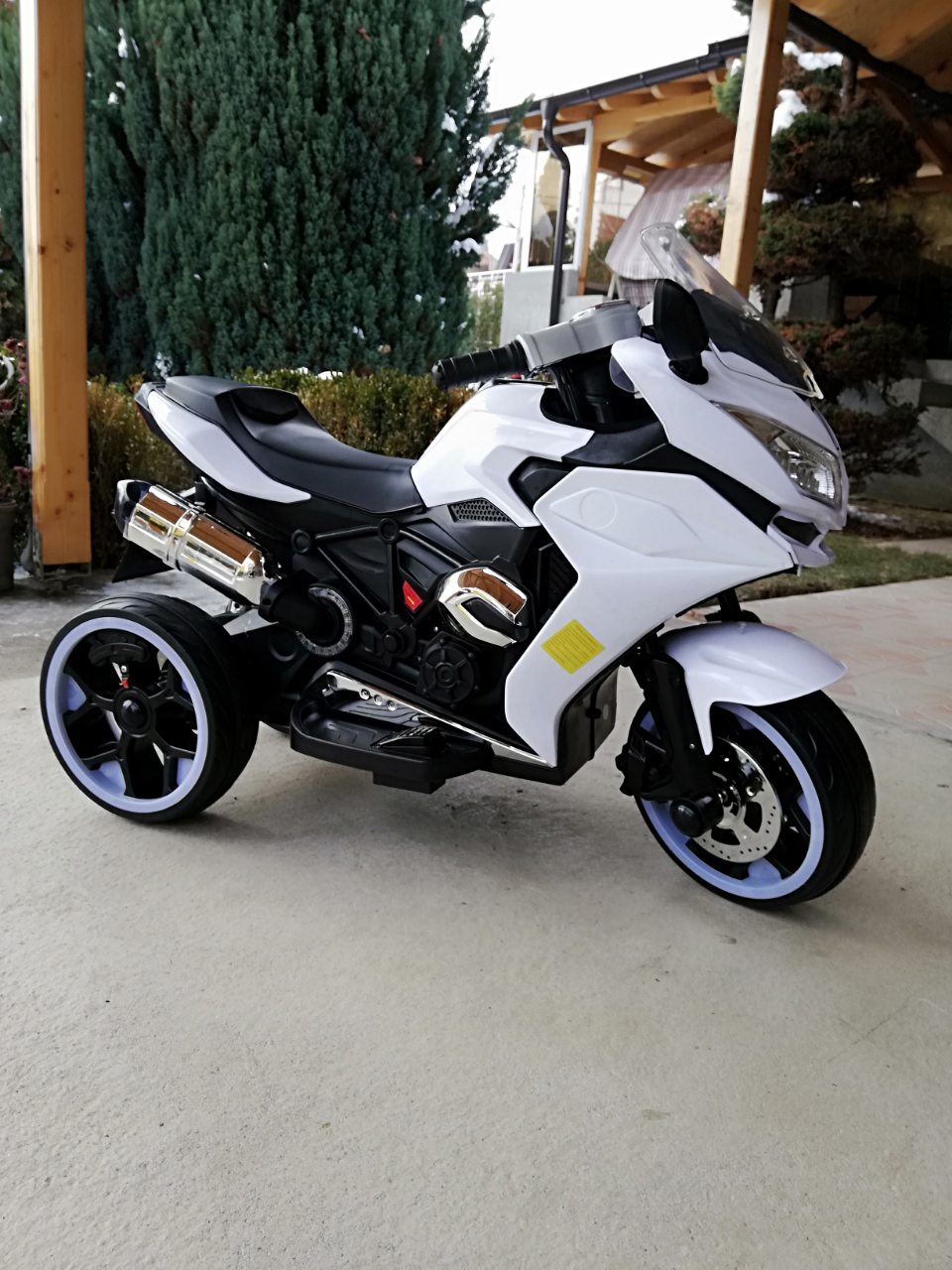DECIJI MOTOR SR1200 BELI