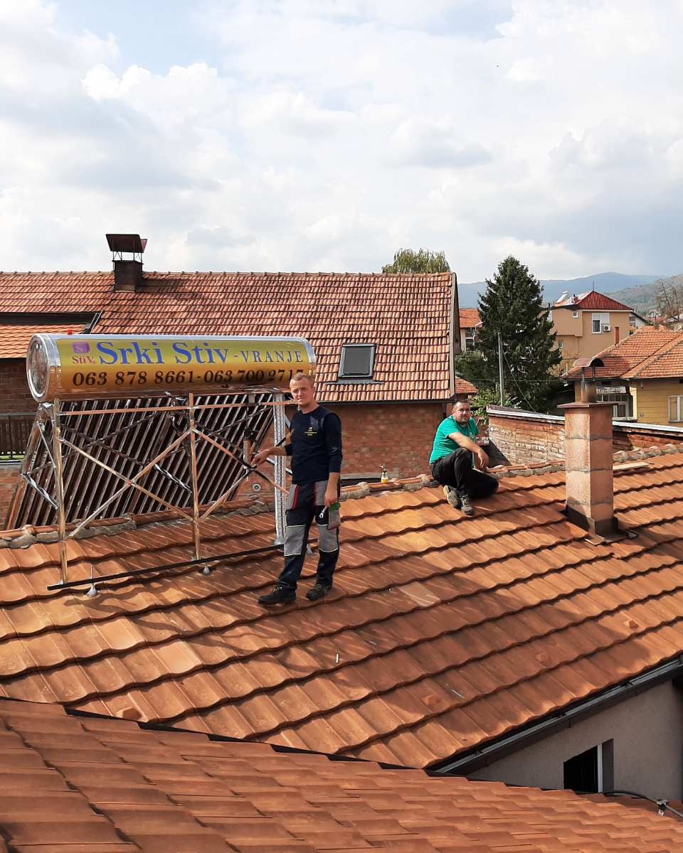 SOLARNI VAKUMSKI KOLEKTOR 240 LITARA