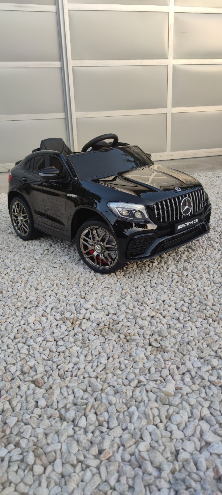DECIJI AUTO MRECEDES GLC 63 S CRNI
