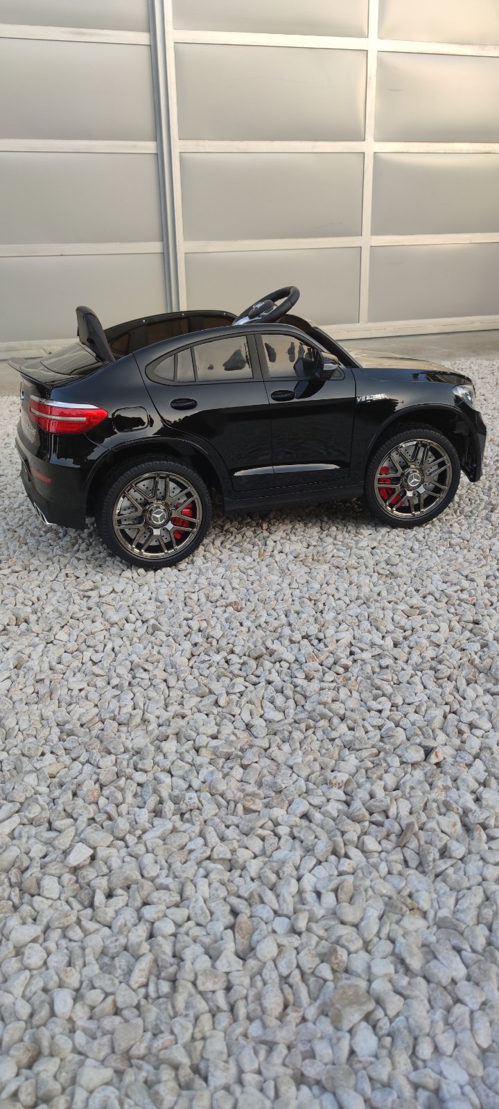 DECIJI AUTO MRECEDES GLC 63 S CRNI