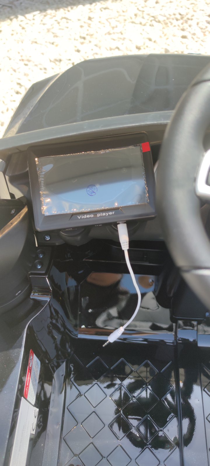 DECIJI AUTO MRECEDES GLC 63 S CRNI