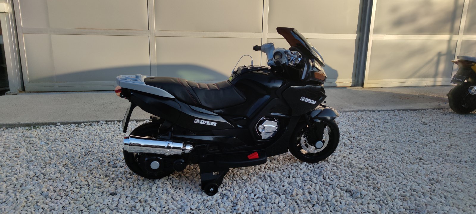DECIJI MOTOR HZB 118 CRNI